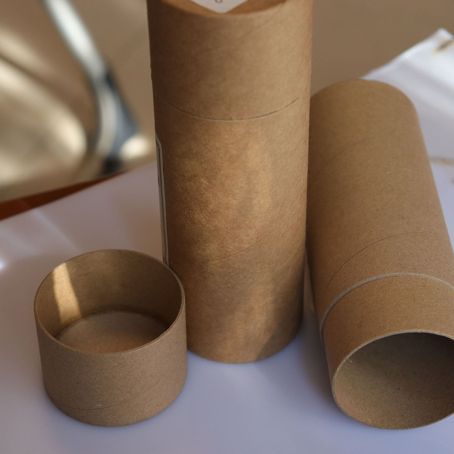 أنبوب ورق الكرافت