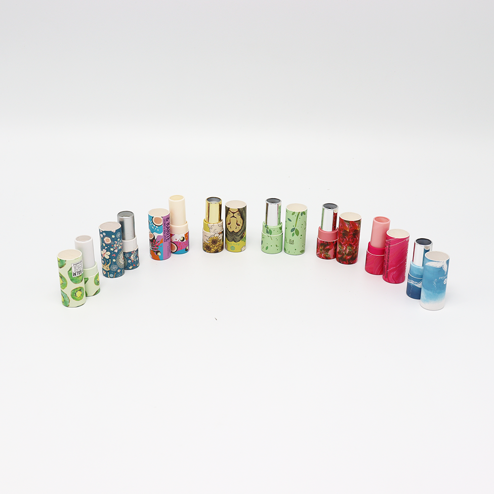 r&eacute;cipient en tube de papier cosm&eacute;tique